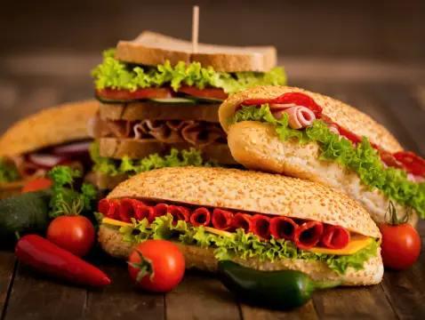 Chez Ricou Bar A Marcoing Une Selection De Sandwichs Varies Pour Une Pause Rapide